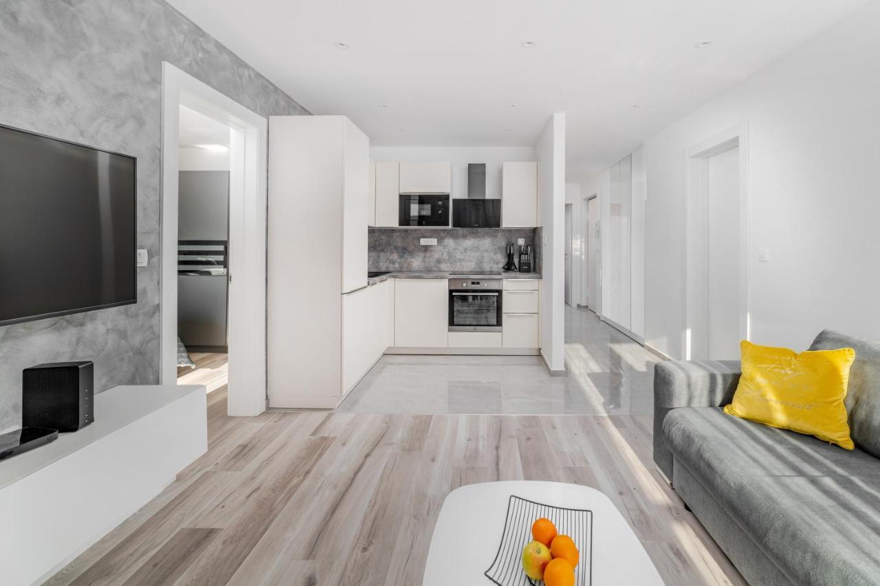 Luxury Apartment Sandra Split Luaran gambar